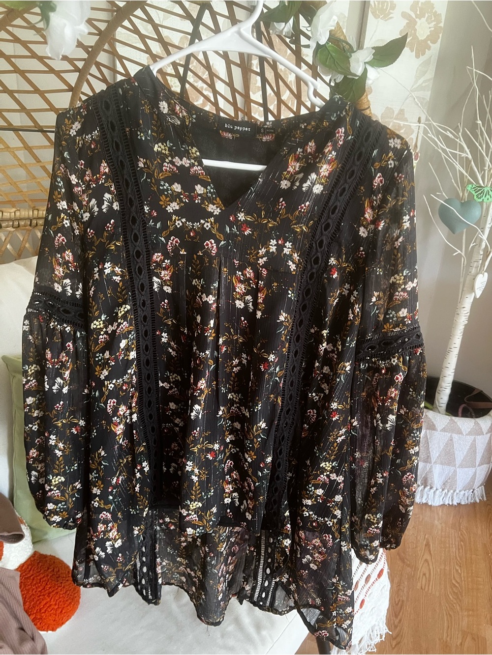 Blu Pepper Black Floral Lace-Trim V-Neck Tunic